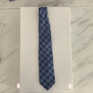 Almost New clean Brook Brothers Blue Tie